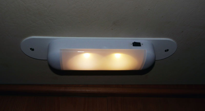 KL888_81_8 Marine LED Under-Cabinet Light